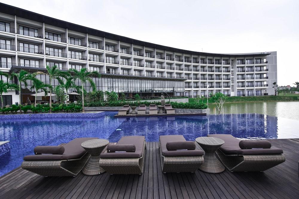 Hotel Santika Premiere Bandara Palembang Zewnętrze zdjęcie
