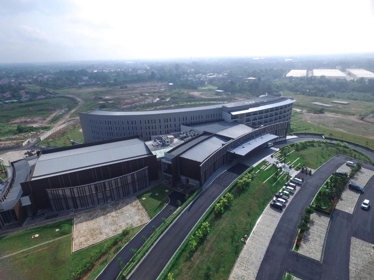 Hotel Santika Premiere Bandara Palembang Zewnętrze zdjęcie